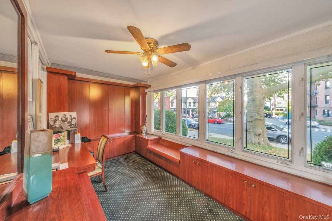 House in New York, New York, United States 2 - 17383020