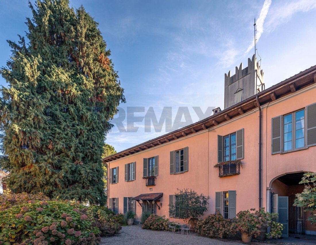 Villa in Marano Ticino, Piedmont, Italy 2 - 17384902