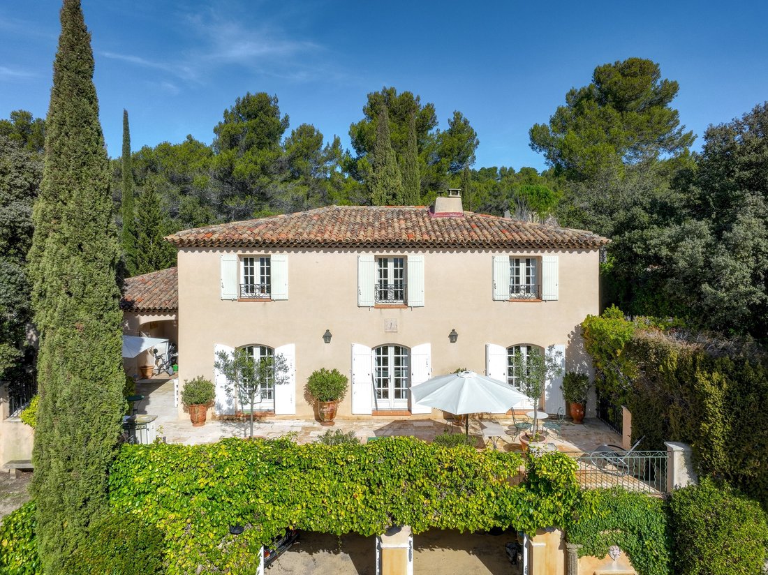 House in Le Tholonet, Provence-Alpes-Côte d'Azur, France 1 - 17384436