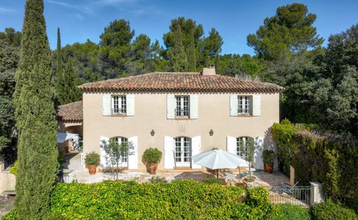 House in Le Tholonet, Provence-Alpes-Côte d'Azur, France 1