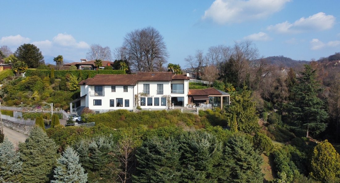 Villa in Bedero, Lombardy, Italy 1 - 17380718