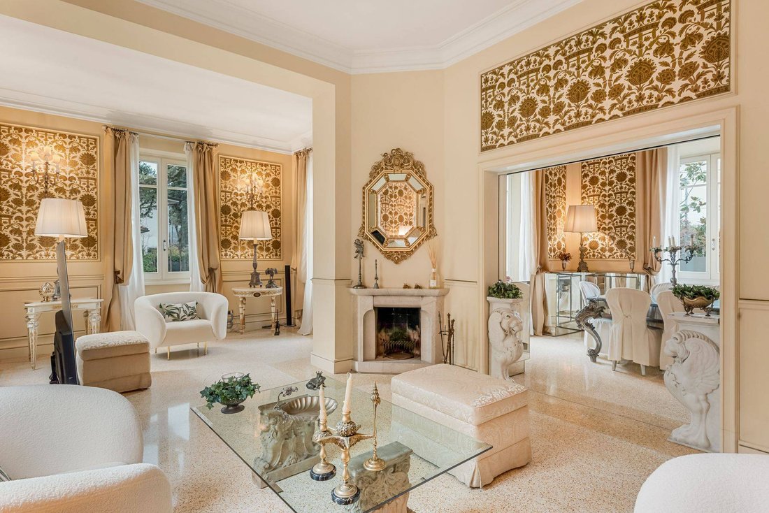 Villa in Center, Forte dei Marmi, Tuscany 3 - 17384906