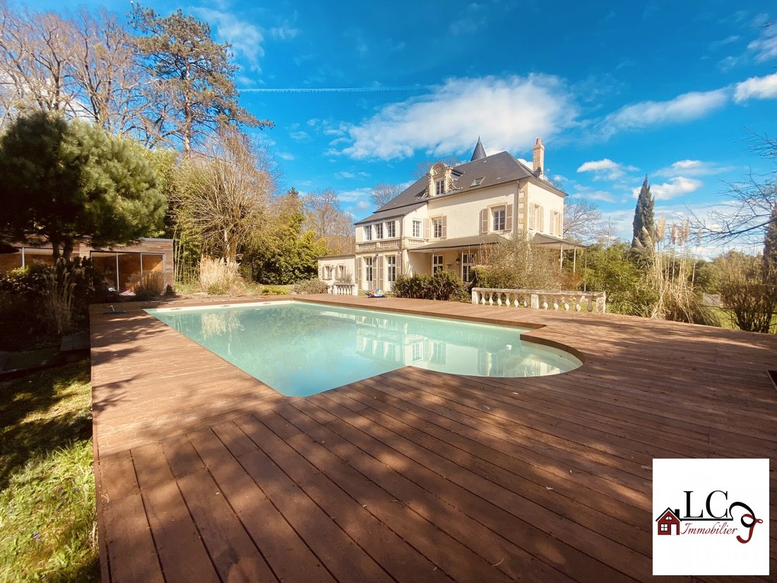 Estate in Sichamps, Bourgogne – Franche-Comté, France 2 - 17385294
