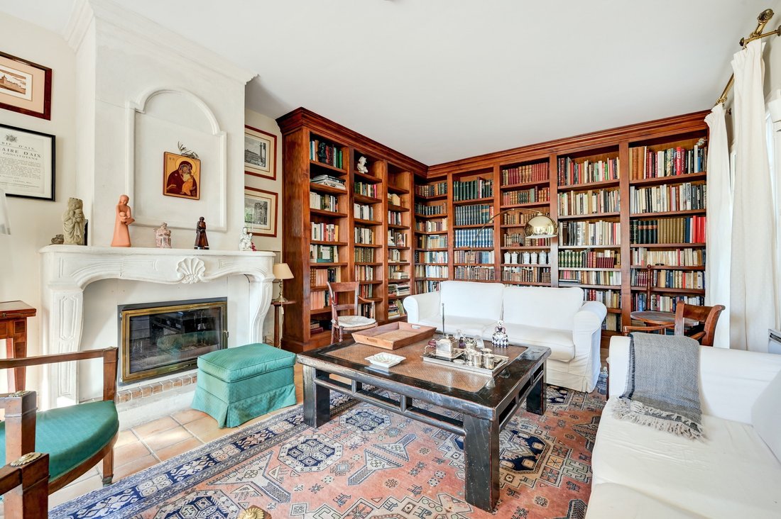 House in Le Tholonet, Provence-Alpes-Côte d'Azur, France 5 - 17384436