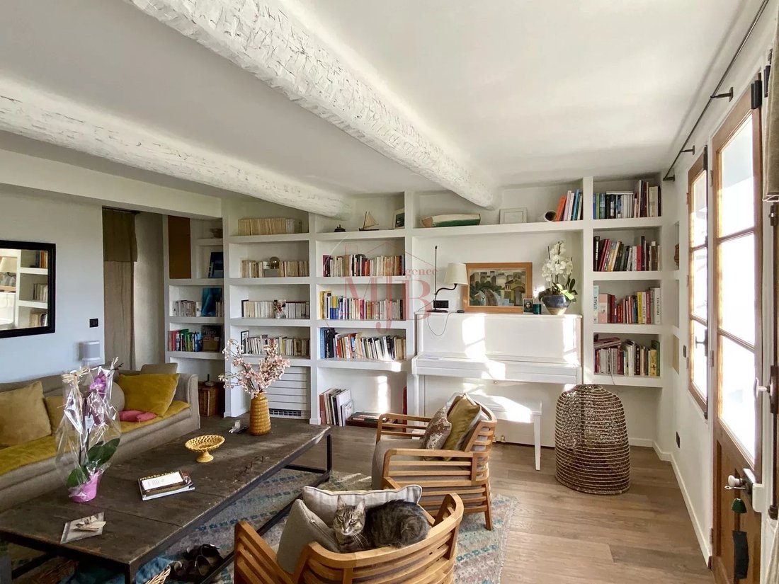 House in Cadenet, Provence-Alpes-Côte d'Azur, France 4 - 17381452