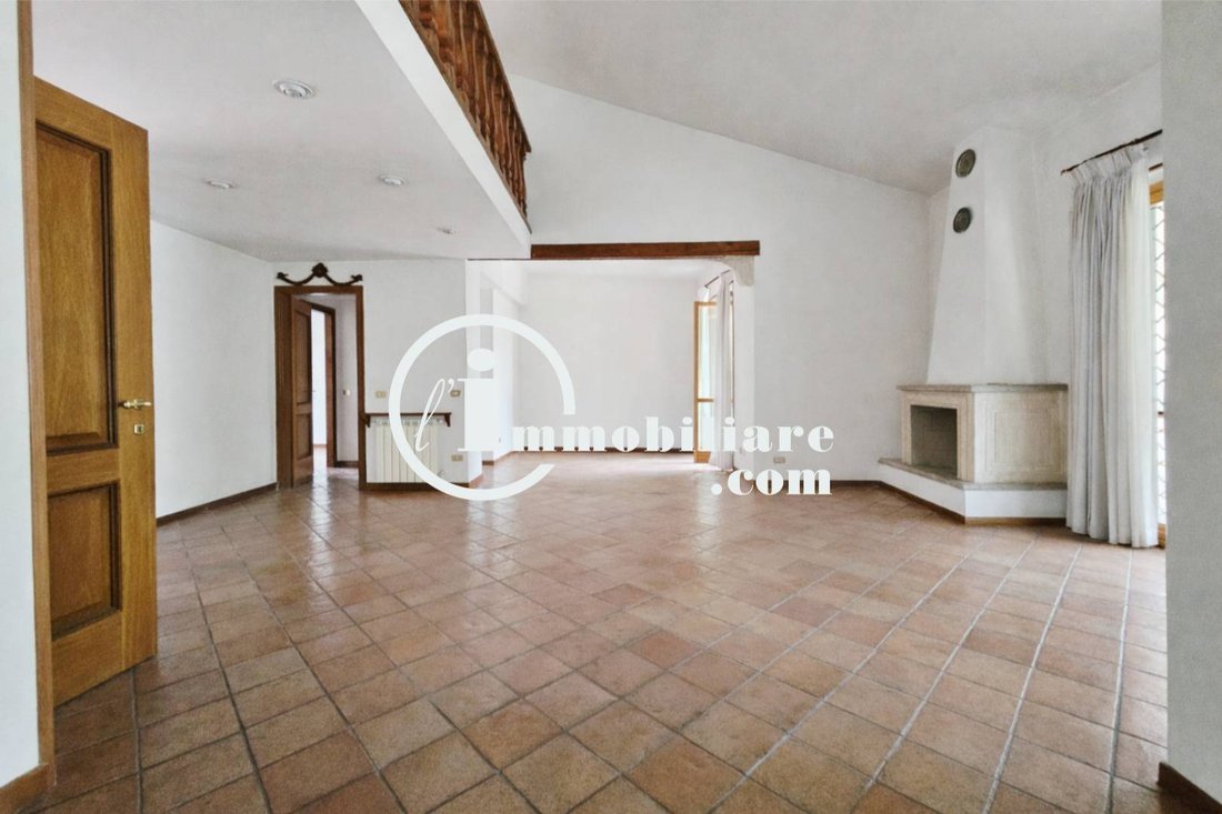 Villa in Giustiniana - La Storta - Olgiata, Rome, Lazio 2 - 17384886