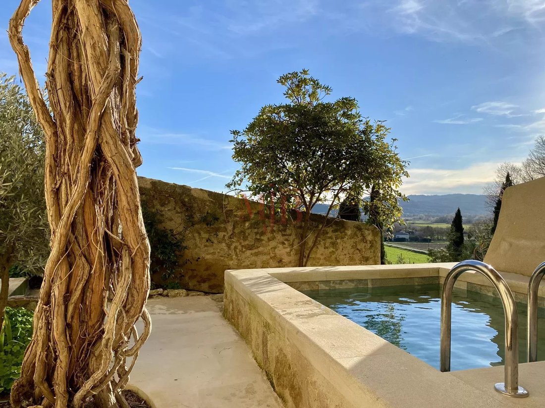 House in Cadenet, Provence-Alpes-Côte d'Azur, France 1 - 17381452
