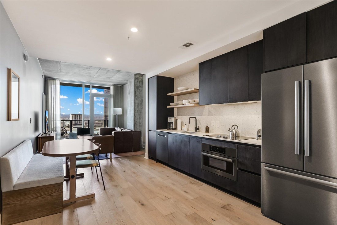 Condo in Austin, Texas, United States 1 - 17384332