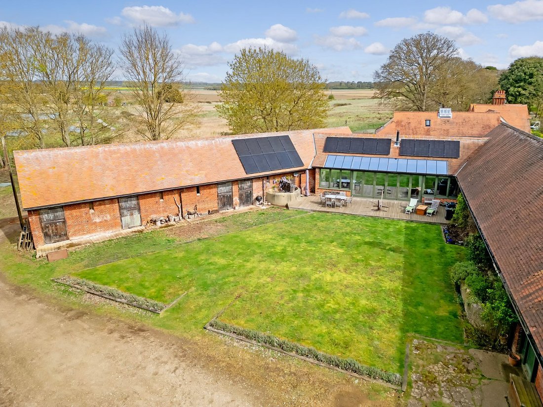 House in Bawdsey, England 1 - 17380980