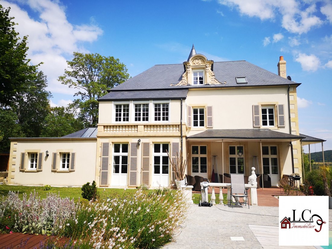Estate in Sichamps, Bourgogne – Franche-Comté, France 4 - 17385294