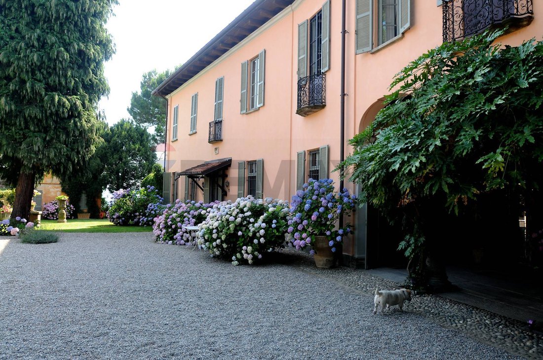 Villa in Marano Ticino, Piedmont, Italy 3 - 17384902