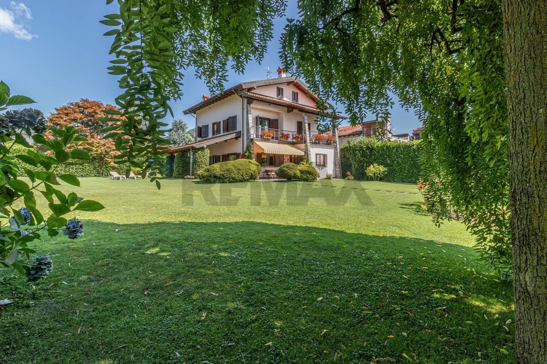 Villa in Lesa, Piedmont, Italy 5 - 17384904