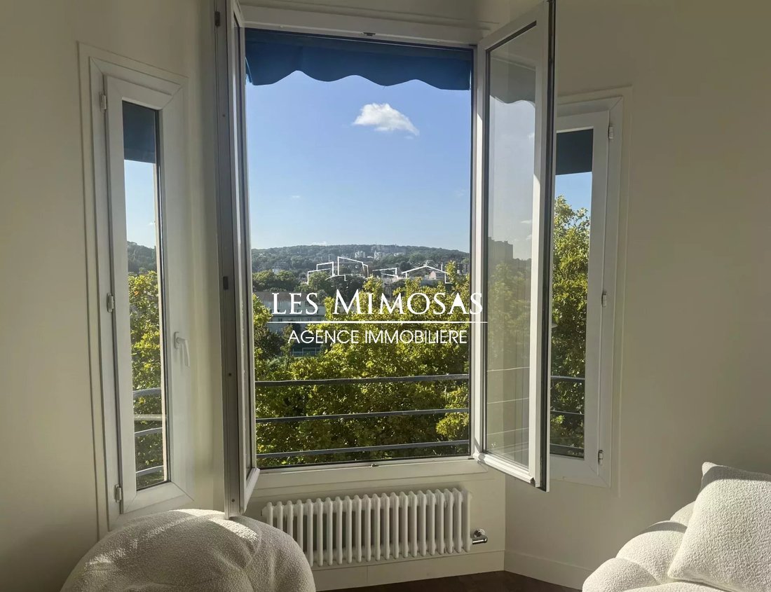 Apartment in Chemins des Vignes, Issy-les-Moulineaux, France 1 - 17383999