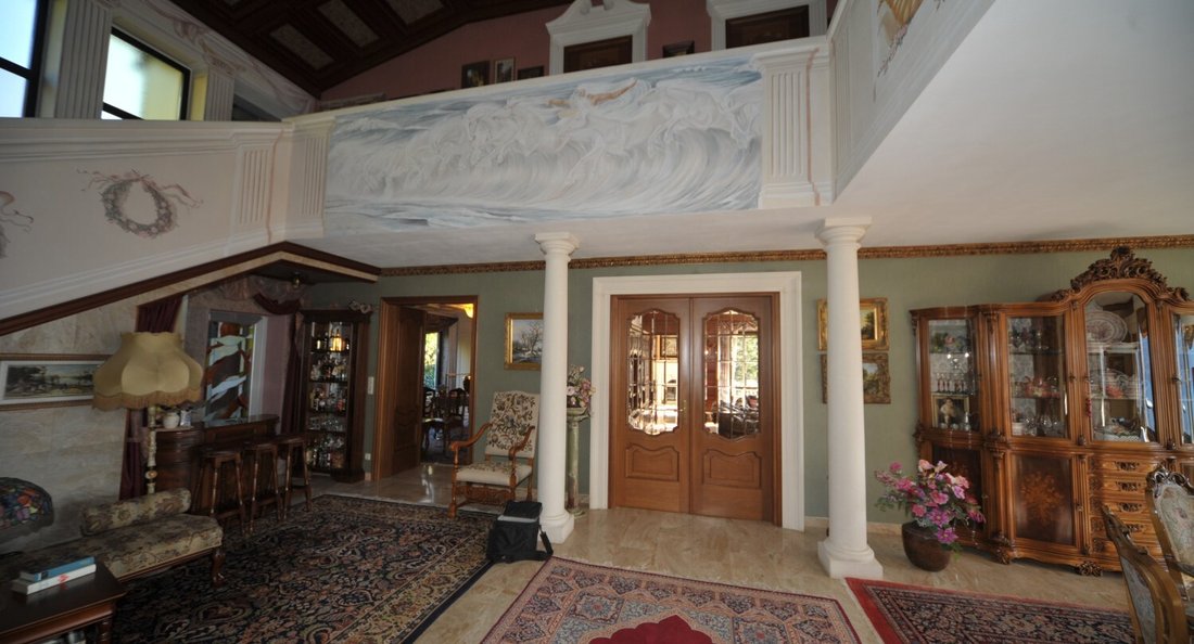 Villa in Bedero, Lombardy, Italy 2 - 17380718