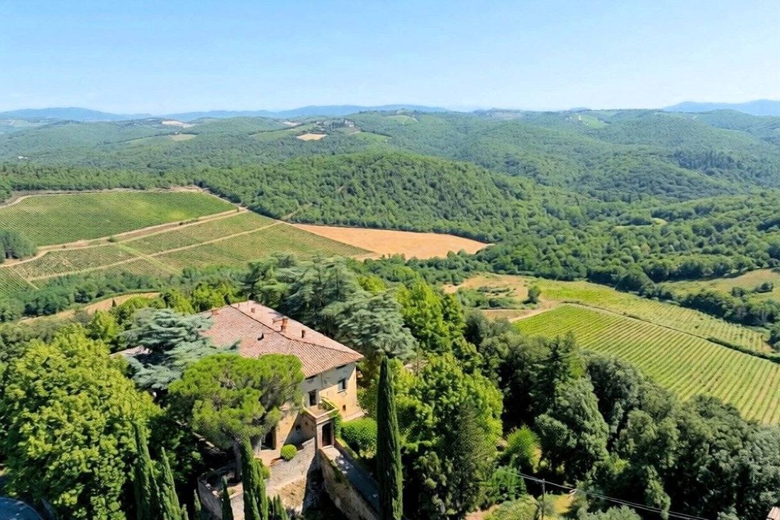 Country House in Historic Center, Siena, Tuscany 1 - 17384907