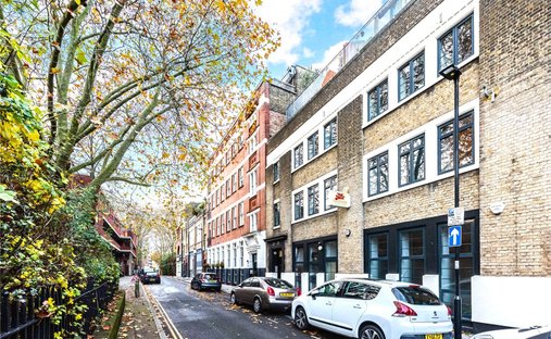 Apartment in EC1, Islington, England 1