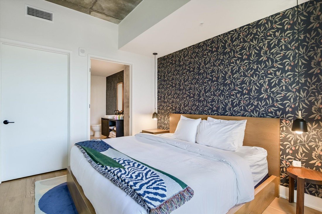 Condo in Austin, Texas, United States 4 - 17384332