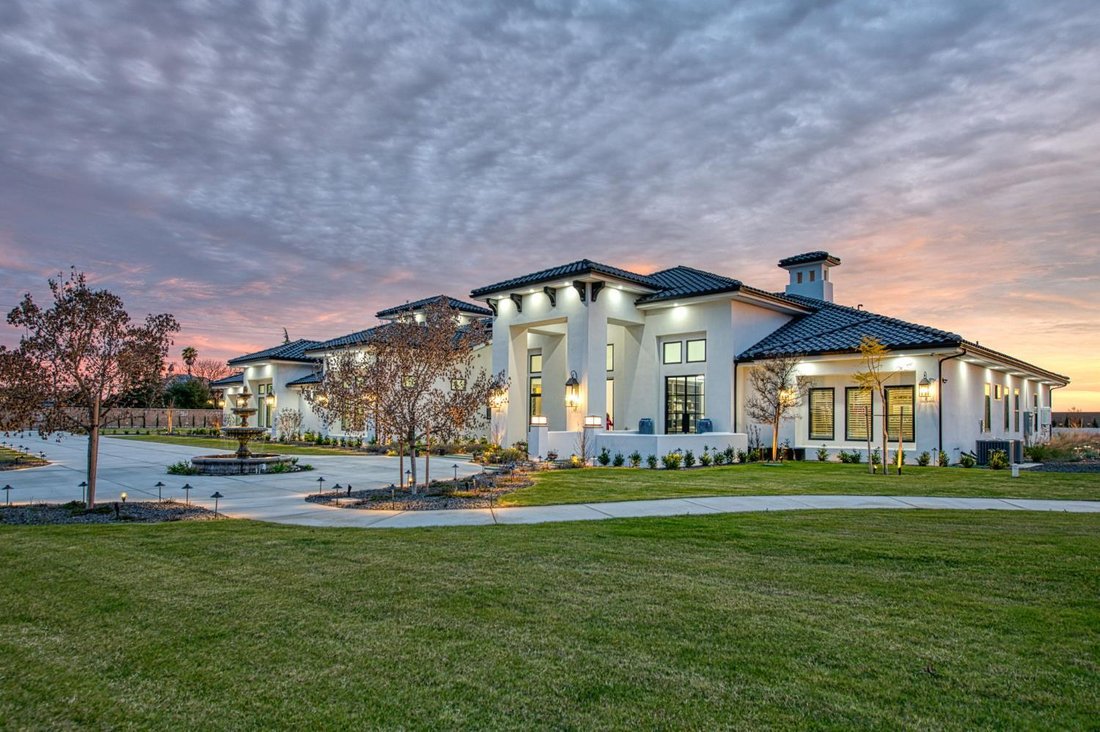 House in Clovis, California, United States 3 - 17385475