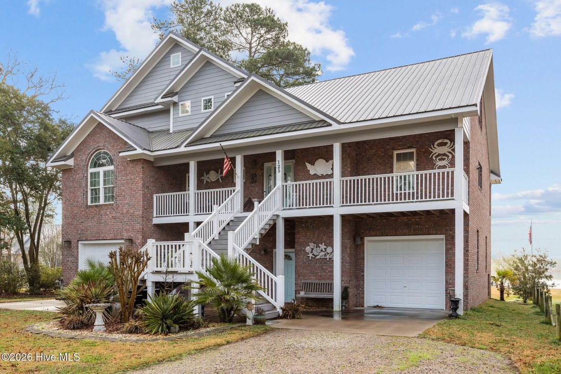 House in Belhaven, North Carolina, United States 1 - 17385626