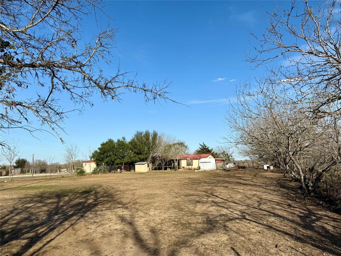 House in Lockhart, Texas, United States 3 - 17385725