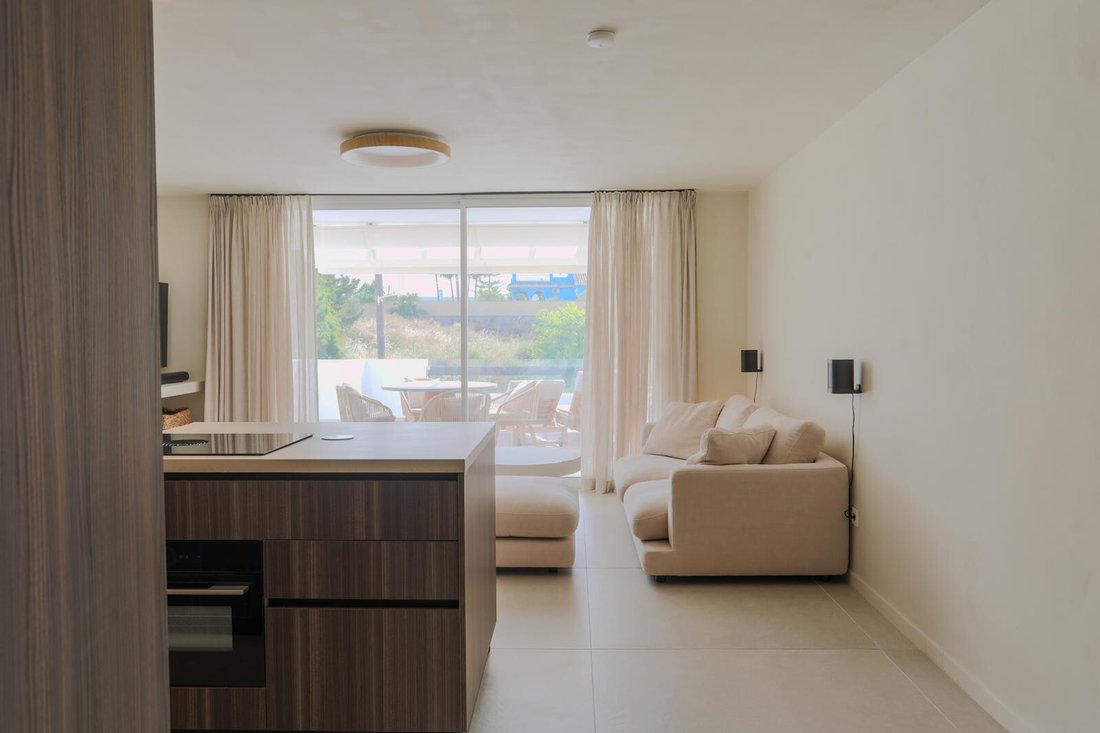 Apartment in Bel-Air, Estepona, Andalusia 2 - 17386007