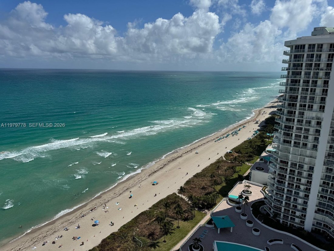 Condo in Sunny Isles Beach, Florida, United States 1 - 17385931