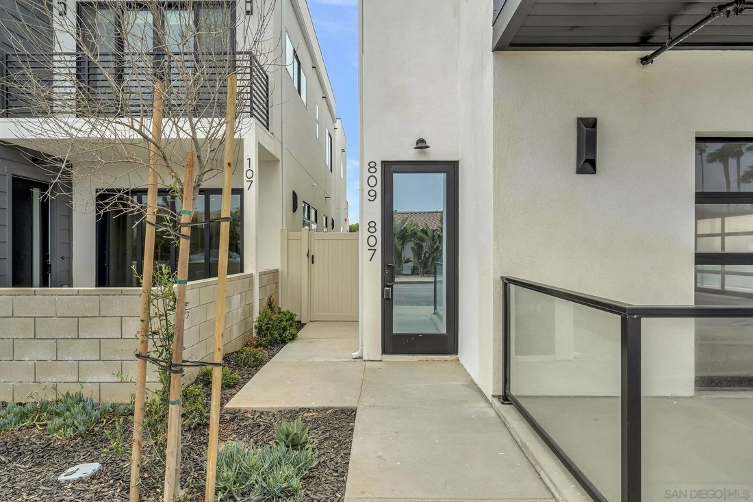 Condo in Imperial Beach, California, United States 2 - 17385506