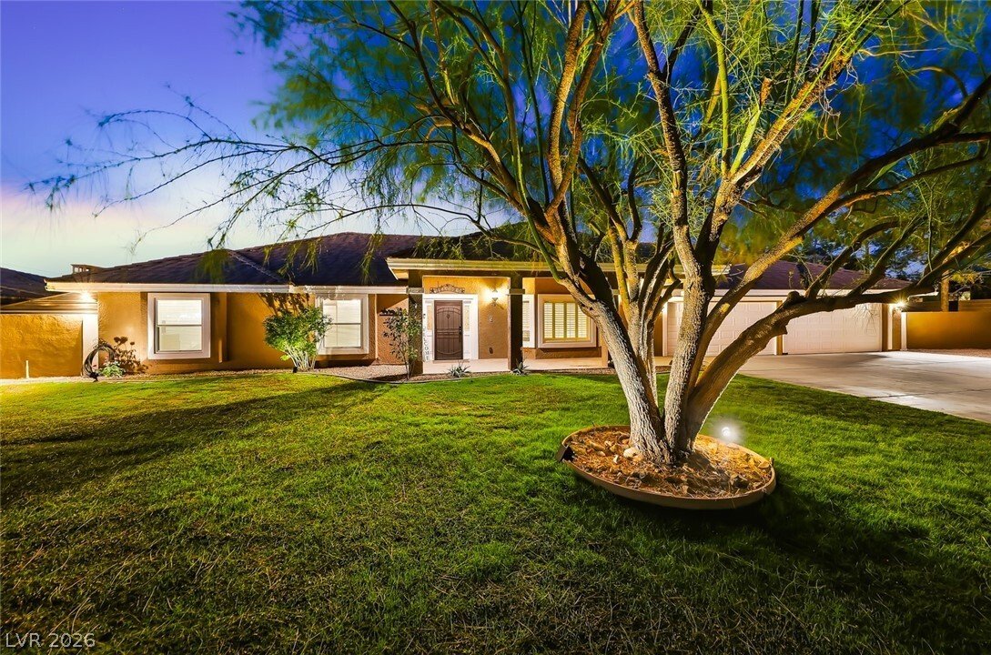 House in Las Vegas, Nevada, United States 3 - 17240135