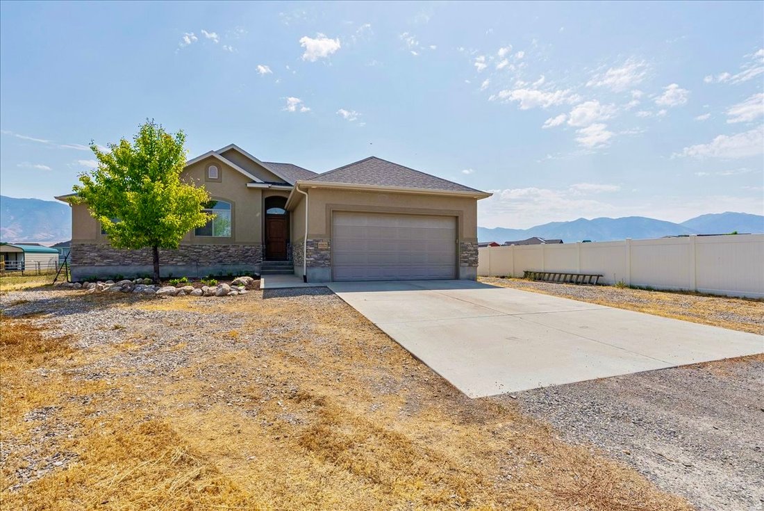House in Erda, Utah, United States 1 - 17375959