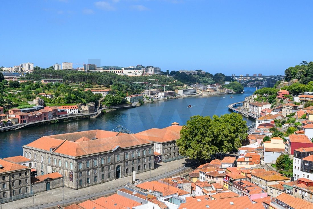 Apartment in Cedofeita, Santo Ildefonso, Se, Miragaia, Sao Nicolau e Vitoria, Porto District, Portugal 2 - 17385888
