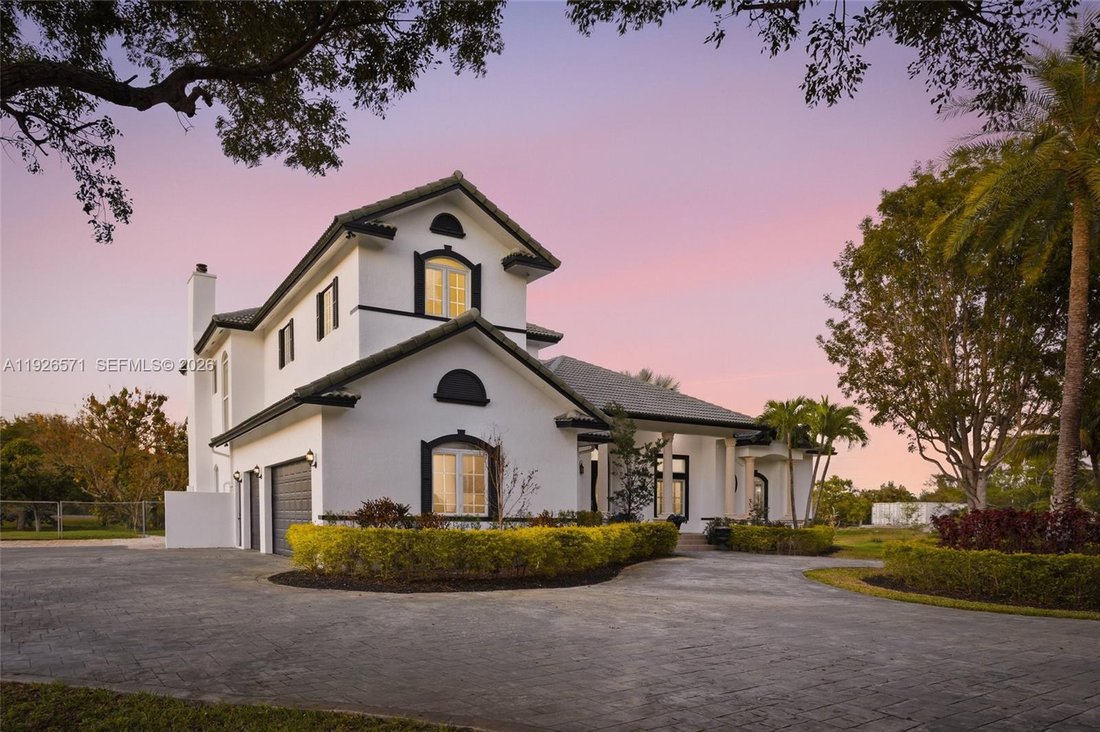 House in Weston, Florida, United States 3 - 16763622