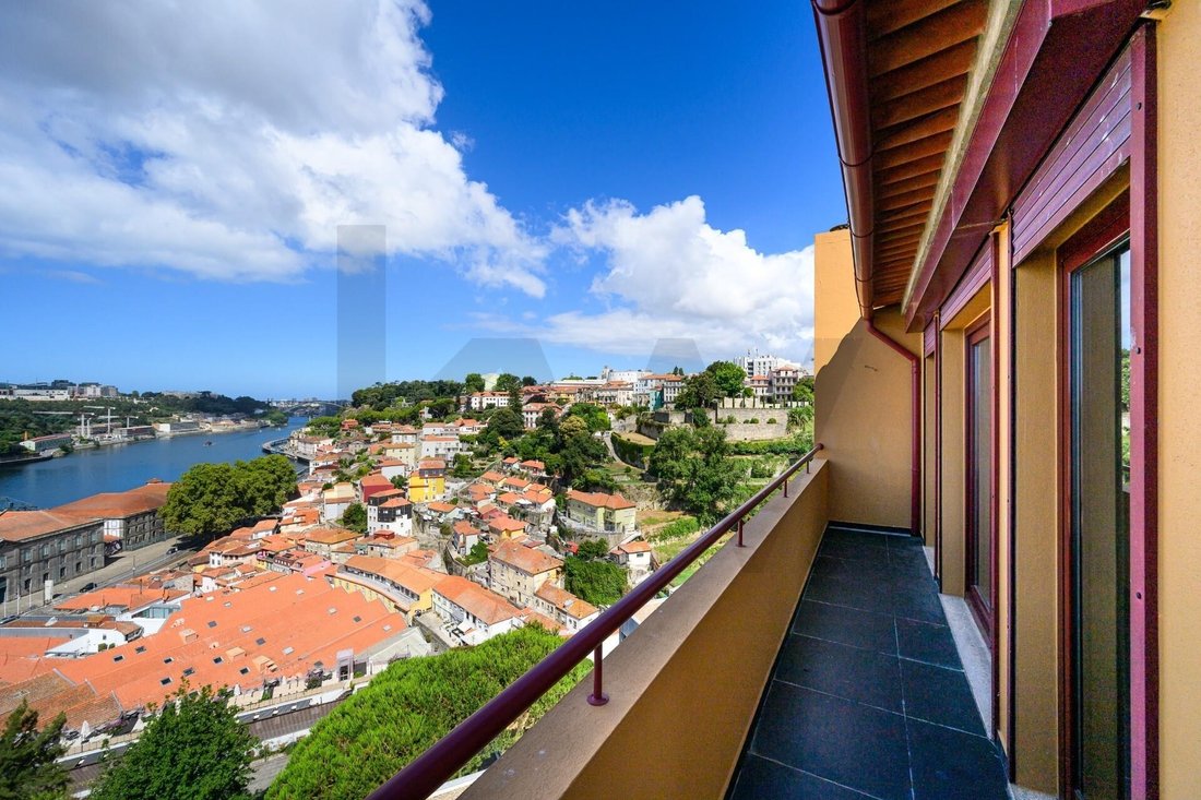Apartment in Cedofeita, Santo Ildefonso, Se, Miragaia, Sao Nicolau e Vitoria, Porto District, Portugal 5 - 17385888