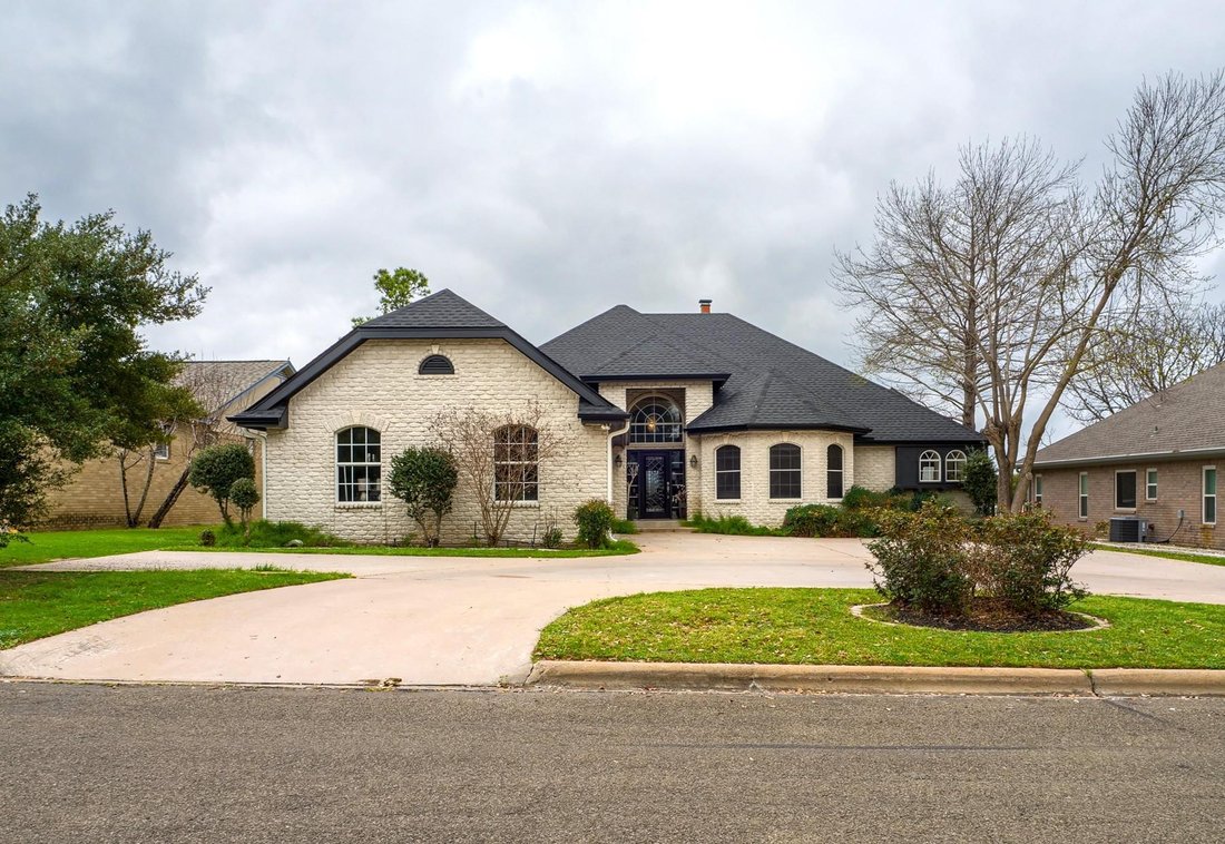 House in Marble Falls, Texas, United States 1 - 17385716
