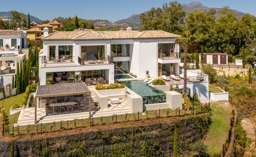 Villa in Marbella, Andalusia, Spain 1