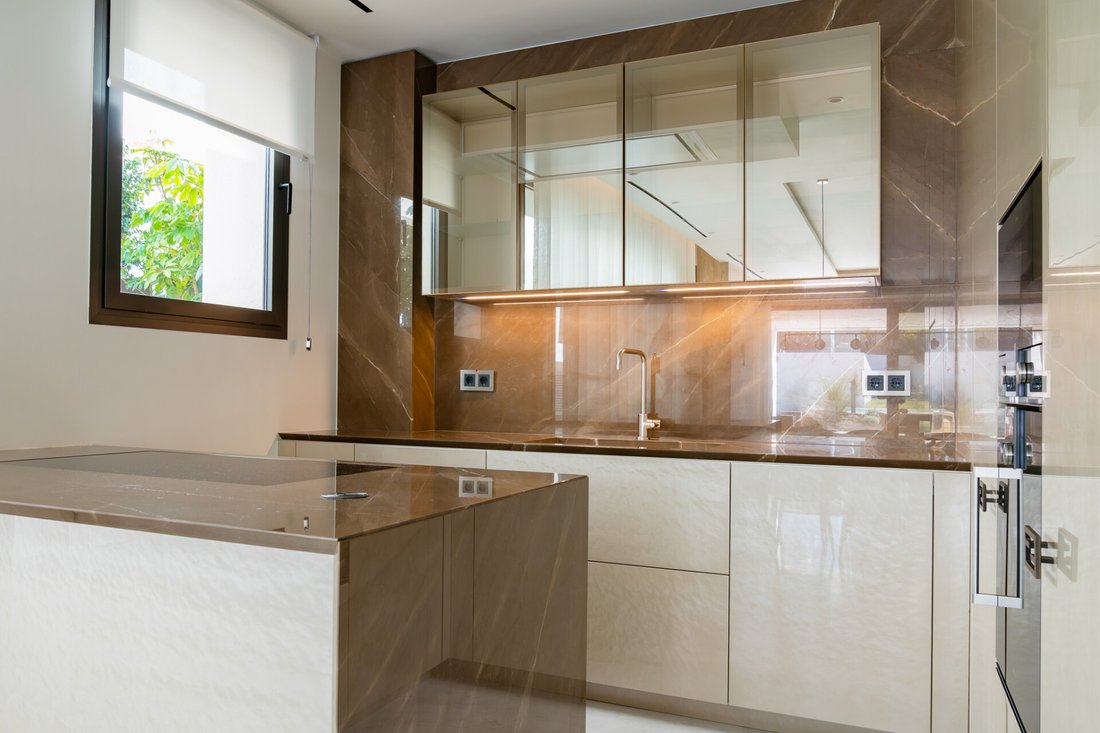 Apartment in Golden Mile, Andalusia, Spain 5 - 17385544
