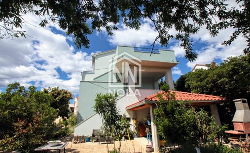 Casa in Morter-Incoronate, Regione di Sebenico e Tenin, Croazia 1