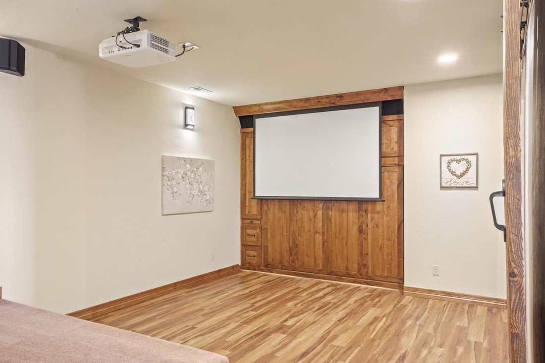 House in Colorado Springs, Colorado, United States 3 - 17386493