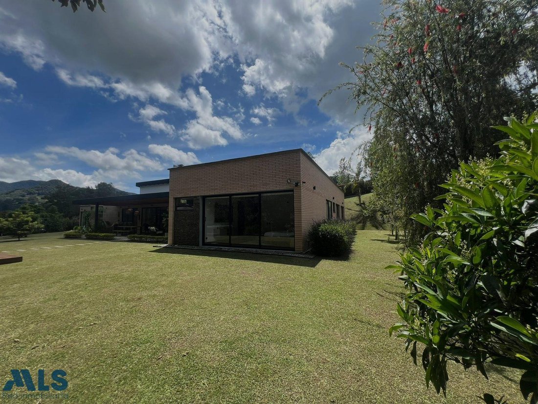 House in La Ceja, La Ceja, Colombia 4 - 17386168