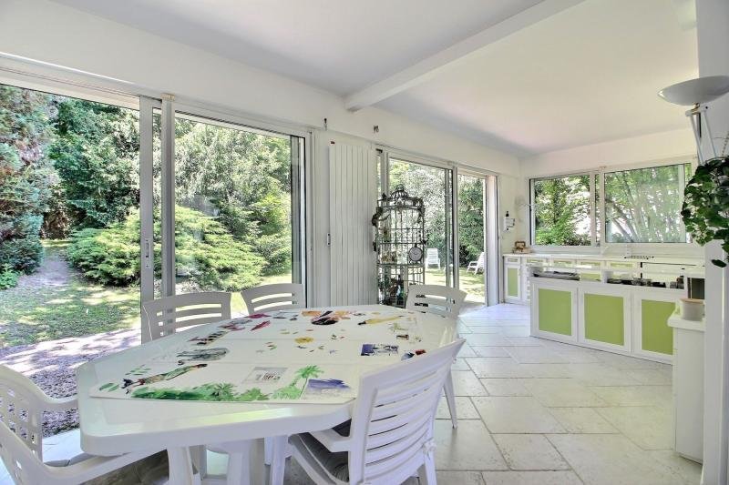 House in Les Arcades, Viroflay, France 4 - 17386150