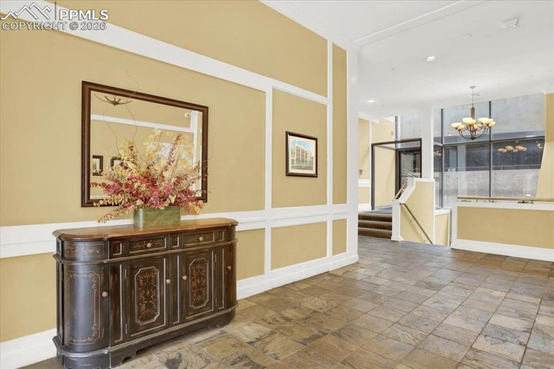 Condo in Colorado Springs, Colorado, United States 2 - 17386503