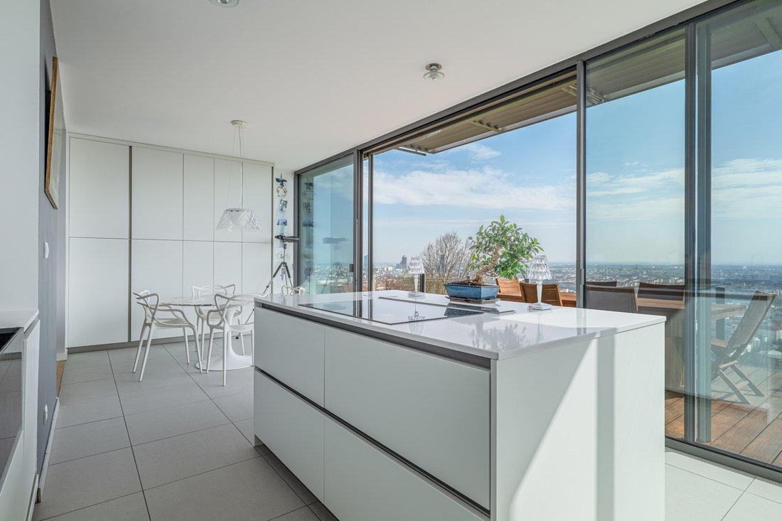 Apartment in Sainte-Foy-lès-Lyon, Auvergne-Rhône-Alpes, France 5 - 17386255