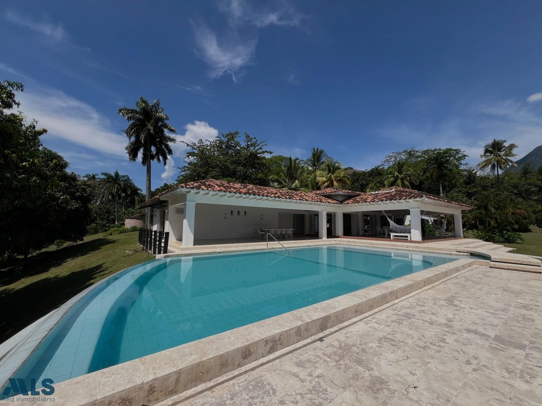 Finca in Venecia, Venecia, Colombia 2 - 17386167