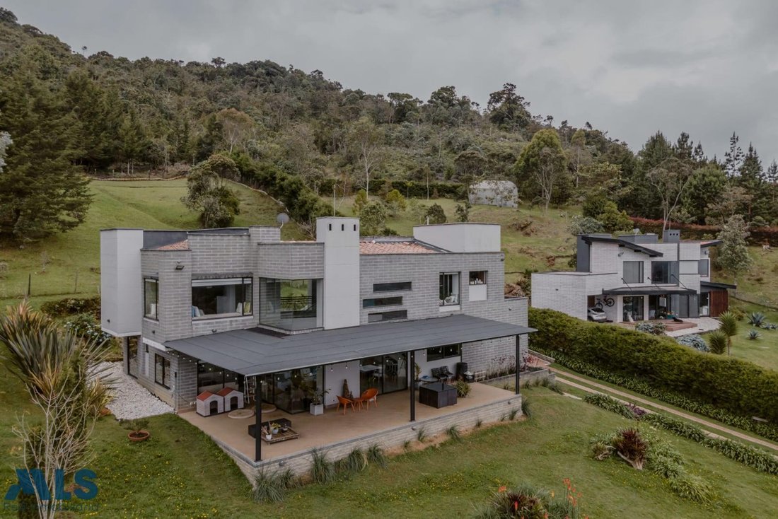 House in Santa Elena, Antioquia, Colombia 1 - 17386174