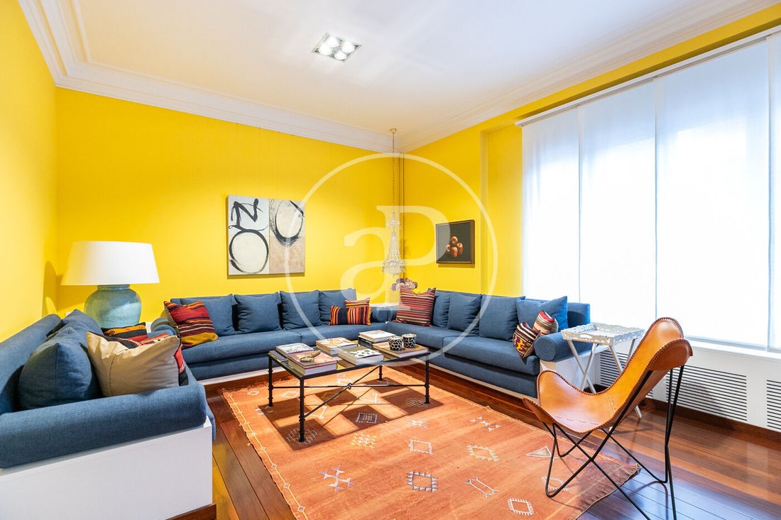 Apartment in Sarrià-Sant Gervasi, Barcelona, Spain 2 - 17386253