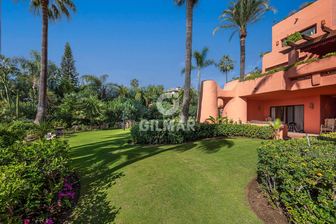 Apartment in Gualdalmansa, Estepona, Andalusia 4 - 17386697