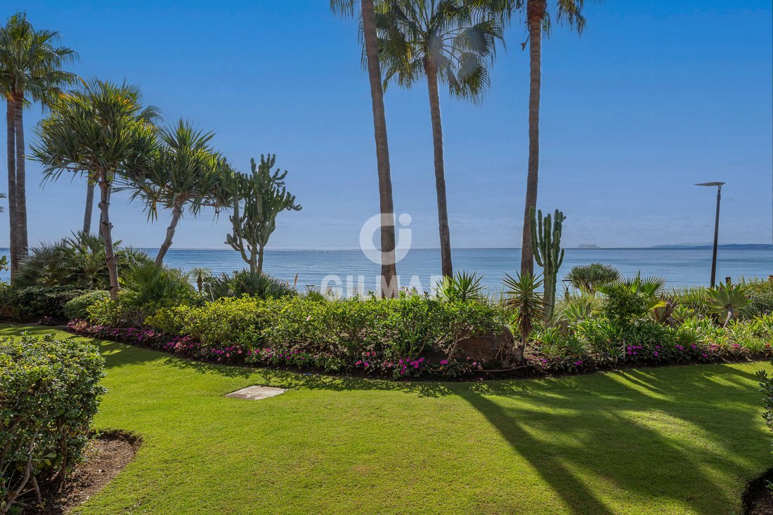 Apartment in Gualdalmansa, Estepona, Andalusia 1 - 17386697