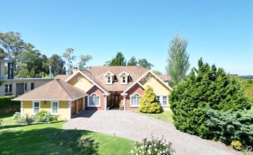 House in La Tahona, Canelones Department, Uruguay 1