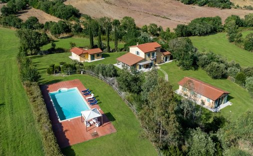 Country House in Magliano in Toscana, Tuscany, Italy 1