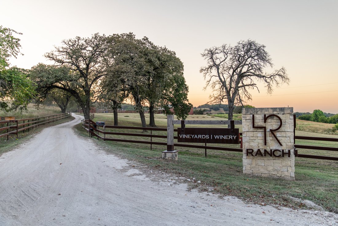 Farm Ranch in Saint Paul, Texas, United States 2 - 17387550