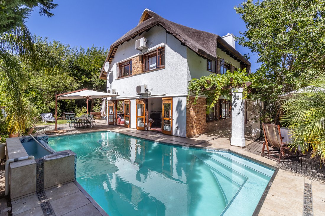House in Stellenbosch, Western Cape, South Africa 1 - 17387595